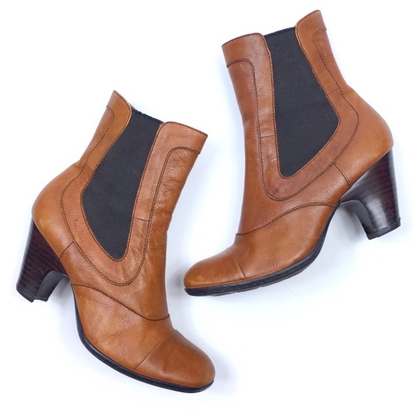 Born Shoes - SALE🎉 BORN Leather Block Heel Chelsea Boots